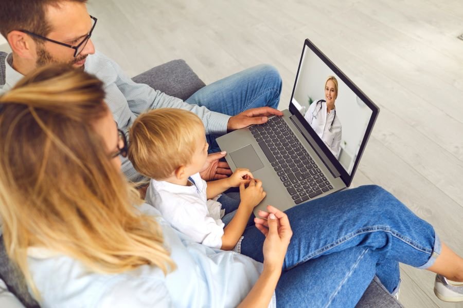 Teleconsulta pediátrica Efetiva Telessáude